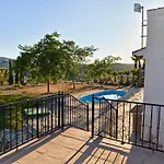 Casa Herrera\'S Quiet Lake Escape